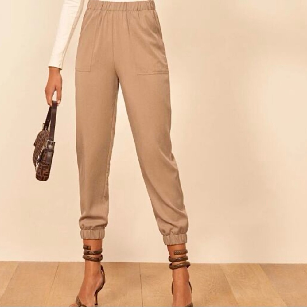 Reformation - Montana High Waist Jogger in Tan